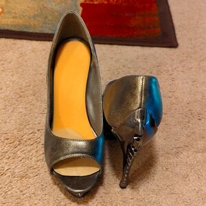 Women's size 9 unique high heels - bronze